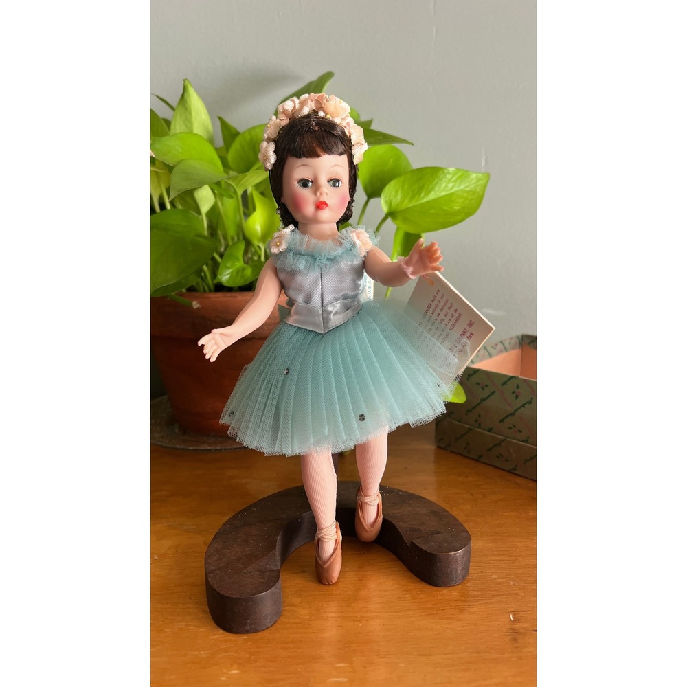 Vintage Madame Alexander Cissette 735 Ballerina Doll 1960 10in Original Booklet